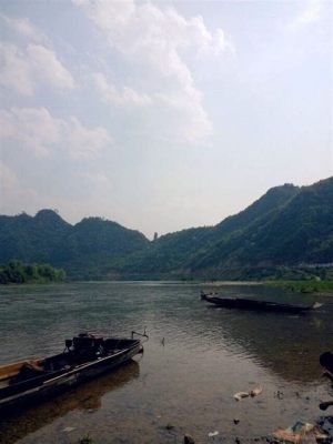  De Betoverende Schoonheid van de Qingshui Rivier: Een Verfrissende Oase in Dingxi!