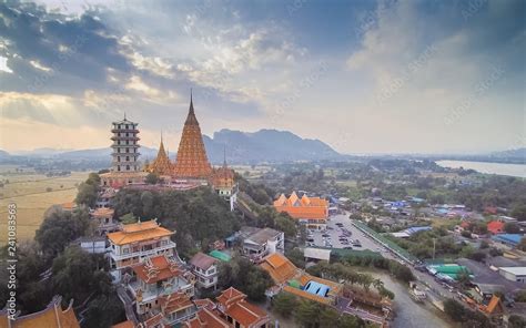  Wat Tham Sua: Een verborgen bergklooster met adembenemende uitzichten